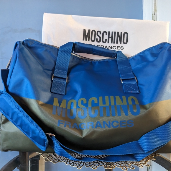 Moschino - Picture 5 of 13